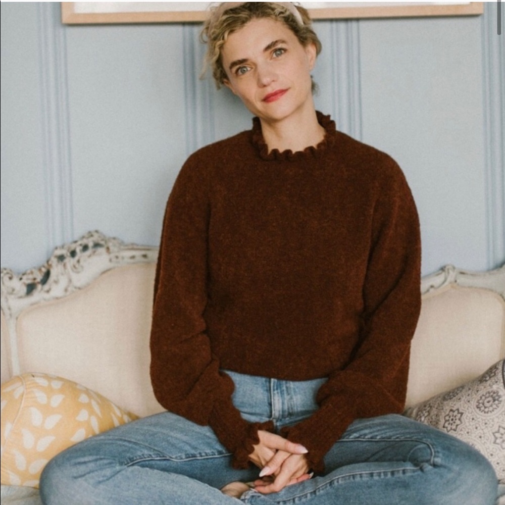 Doen Assis Sweater